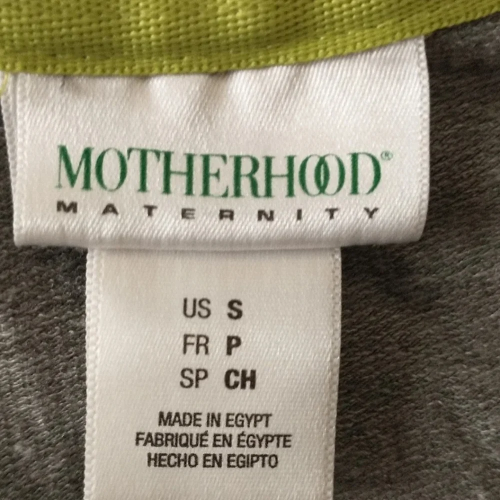 Motherhood Maturity animal print top, size Small - Picture 2 of 3
